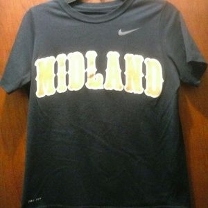 The Nike Tee Dry fit M boys